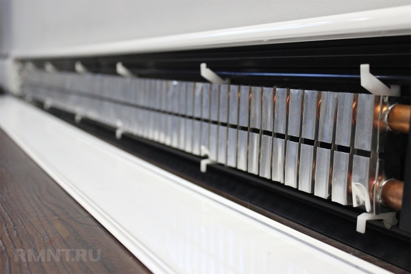 





Тёплый плинтус вместо радиаторов: особенности, плюсы и минусы



