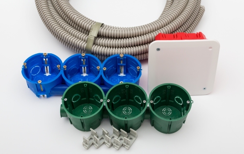 
          Материалы и электроустановочные изделия для домашней электропроводки